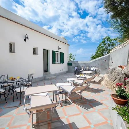 Holiday home Casa Michele, 200 Steps To Heaven *