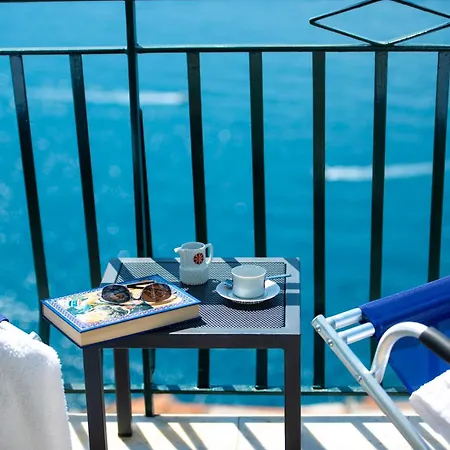 Holiday home Casa Michele, 200 Steps To Heaven Praiano