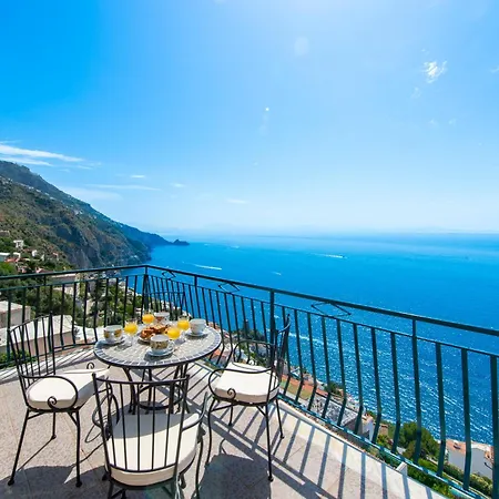 Casa Michele, 200 Steps To Heaven *