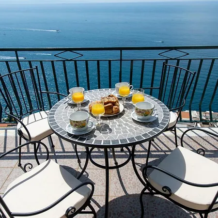 Casa Michele, 200 Steps To Heaven Holiday home