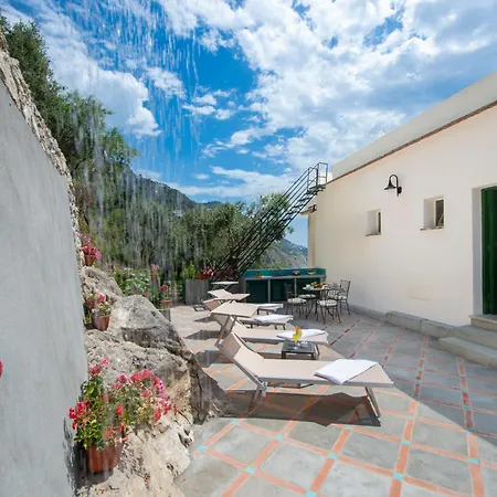 Casa Michele, 200 Steps To Heaven Holiday home