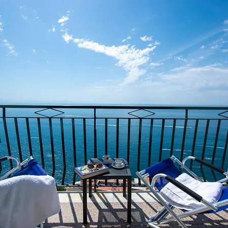 Casa Michele, 200 Steps To Heaven Praiano